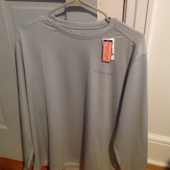 Vineyard Vines Men's Long Sleeve Performance Gray T-Shirt - New with Tags - Picture 1 of 4